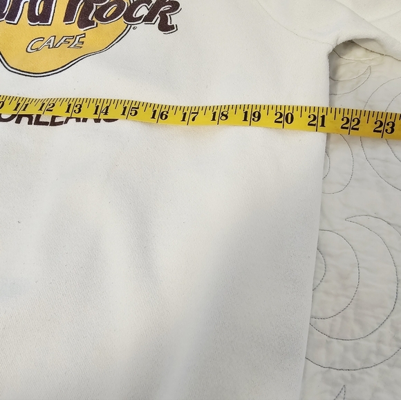 Hard Rock Cafe New Orleans Vintage White Crewneck Size XL has spots & Hole - Picture 7 of 8